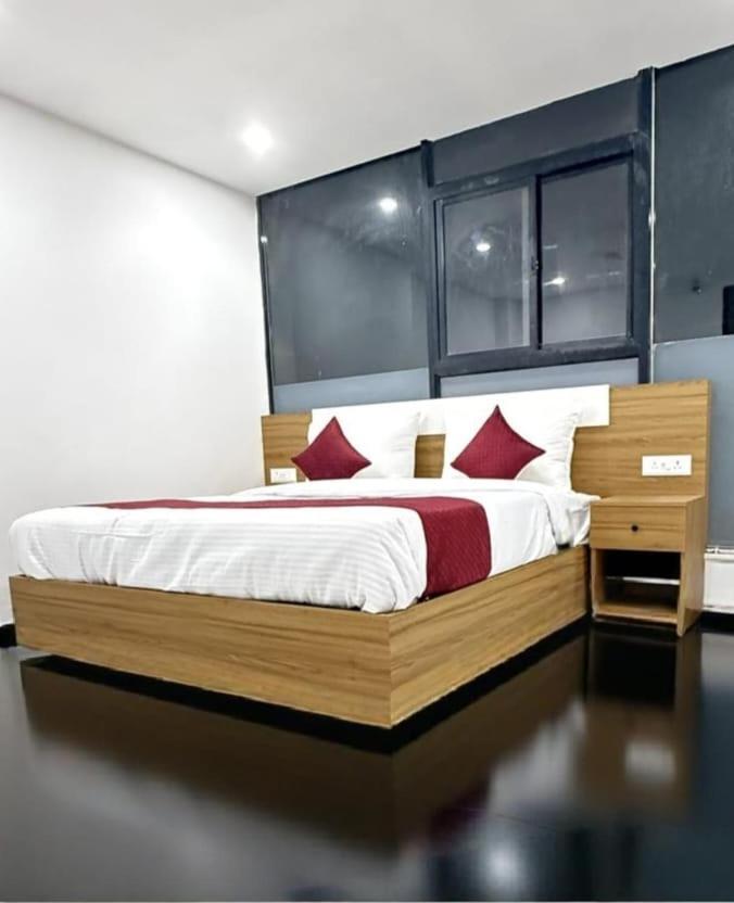 Modern Town Otel Yeni Delhi Dış mekan fotoğraf