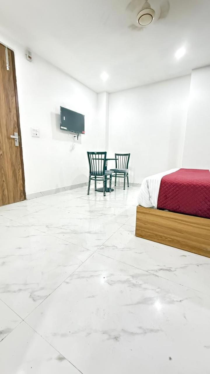 Modern Town Otel Yeni Delhi Dış mekan fotoğraf